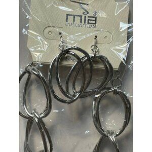 Mia Collection chain necklace with silver earrings Kim Min Sun